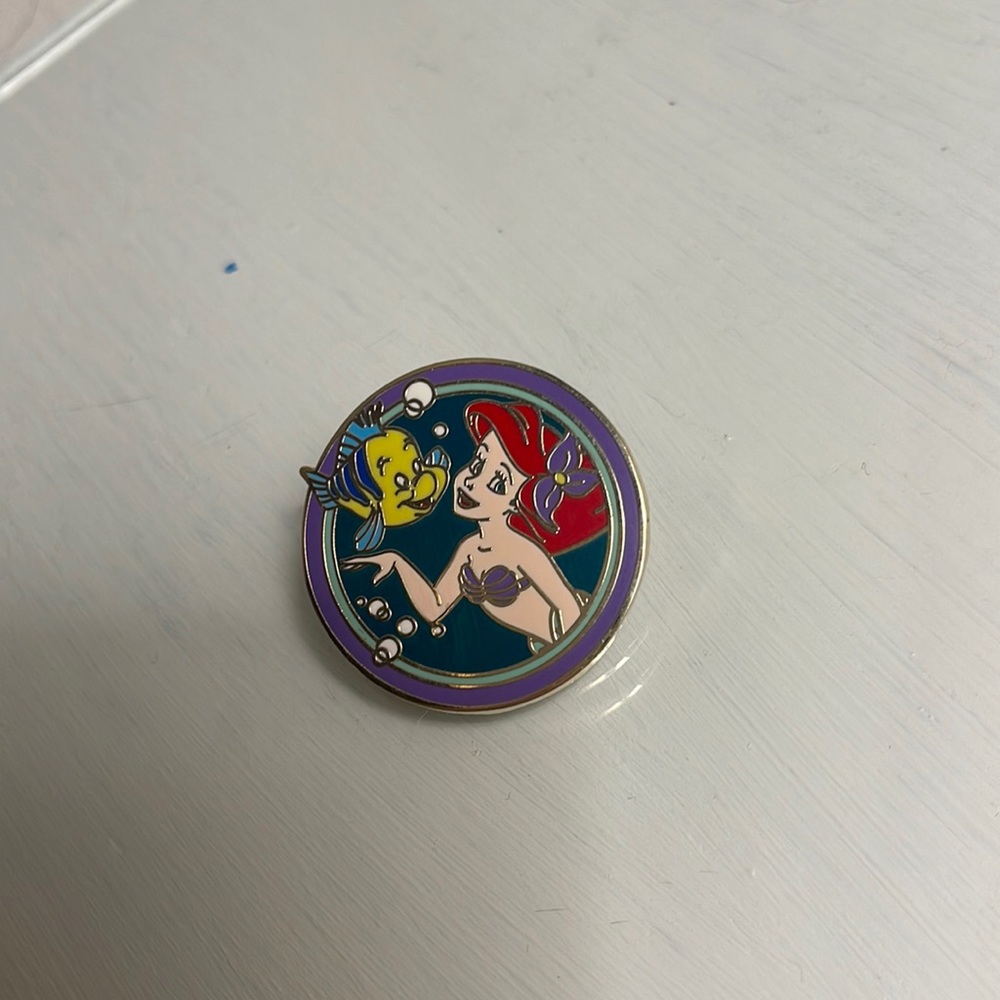 Disney Ariel and Flounder Pin